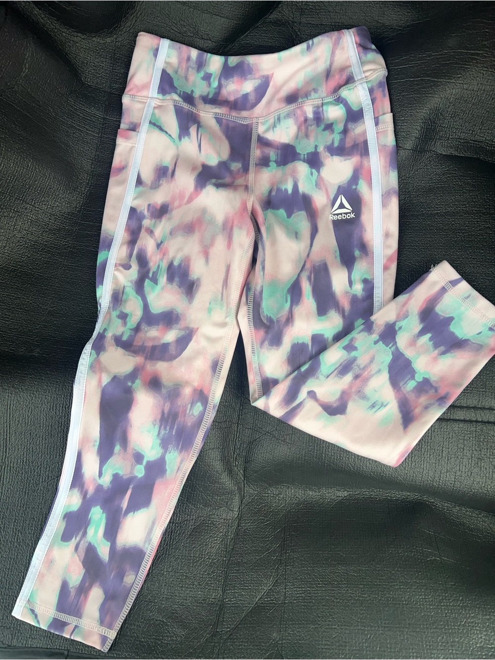 Reebok Girls Medium 7/8